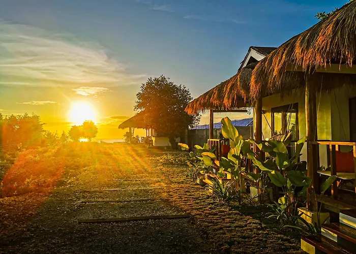 Uzuri Kubo Huts