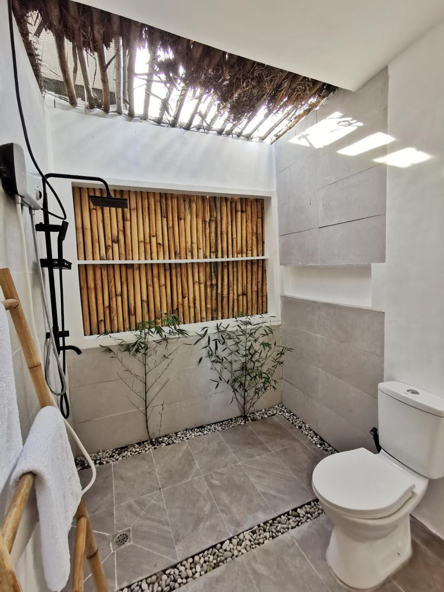 Uzuri Kubo Huts
